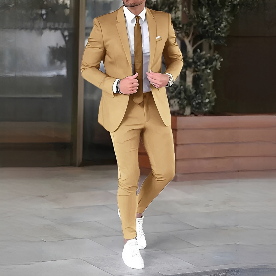 Men's two-piece suit with notch-lapel blazer, tie and matching trousers