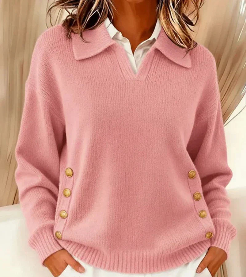 Women's collared knitted sweater with V-neck opening, long sleeves and side buttons