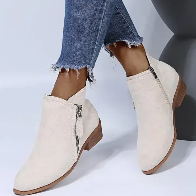 Women's ankle boots with side zip and low block heel