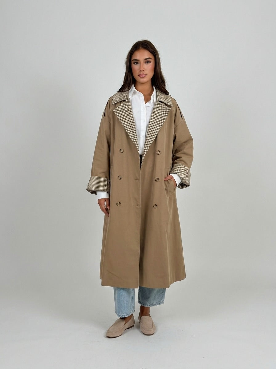 Women's beige trench coat with houndstooth lapels and turn-up cuffs