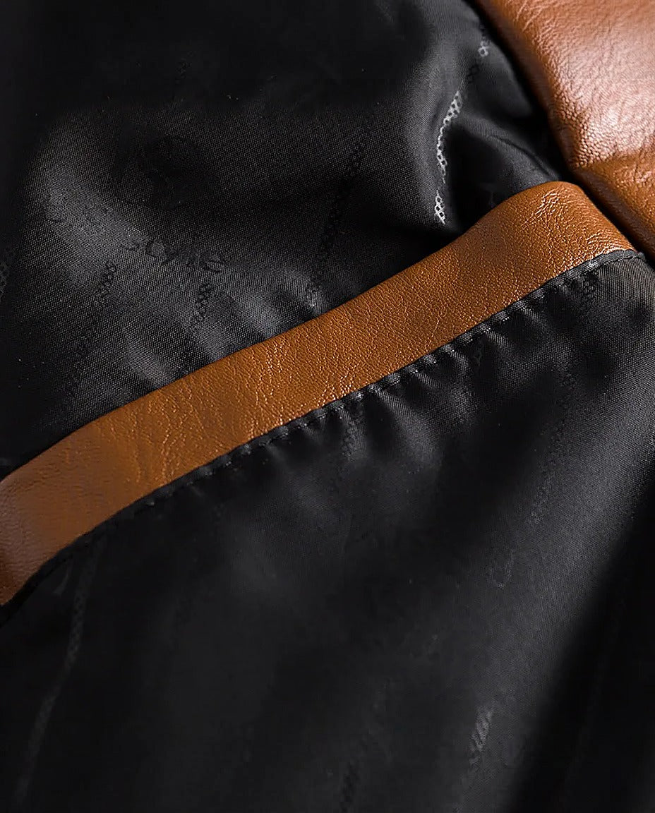 Men's textured blazer with notch lapels, long sleeves, button front and patch pockets