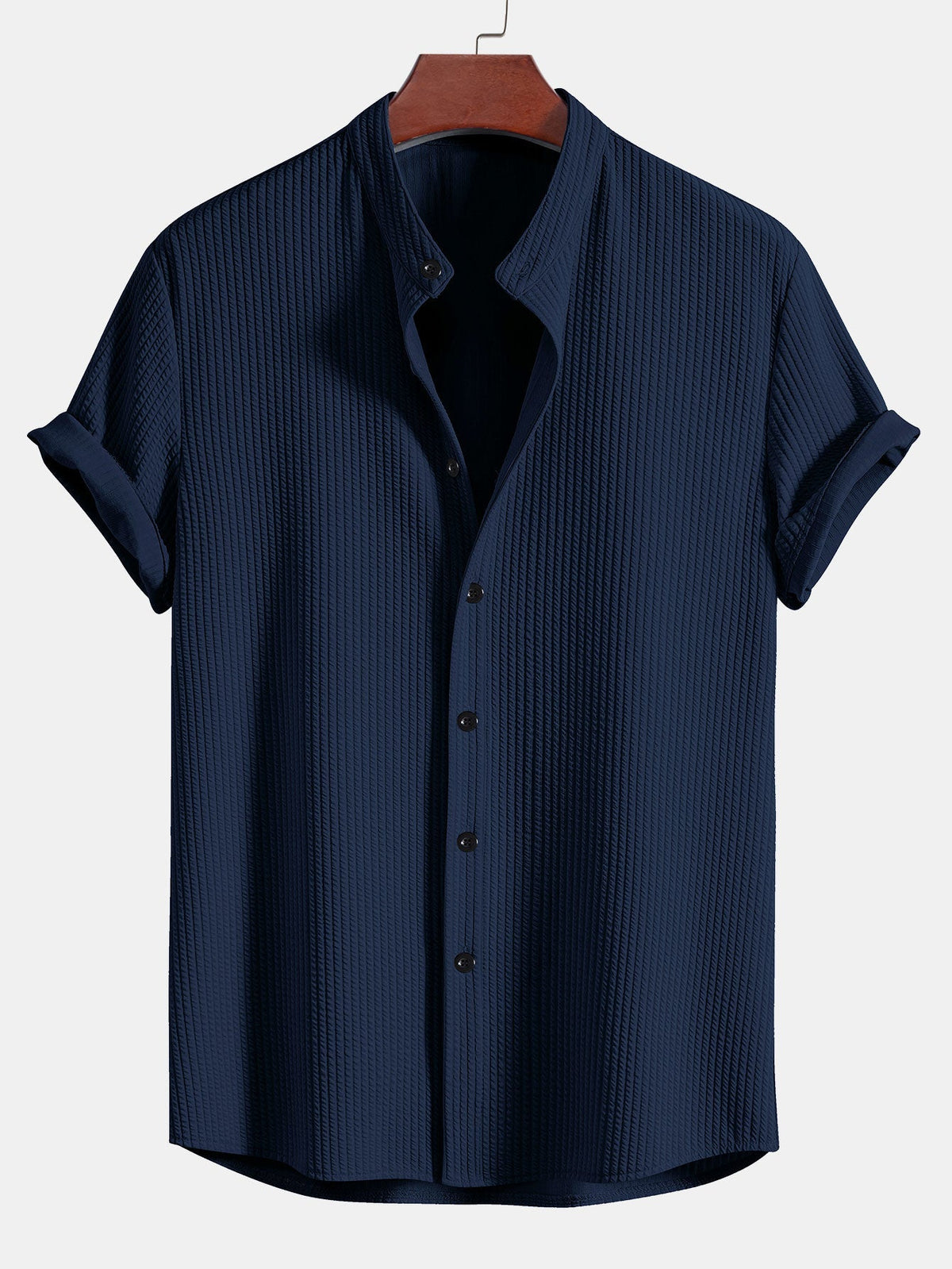 Men's textured short-sleeve shirt with mandarin collar and button front