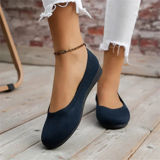 Women's knit round toe ballet flats with slip-on design and low flat sole