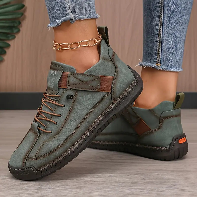 Women's Leather Sneakers Lace-Up Stitch Detail - Green