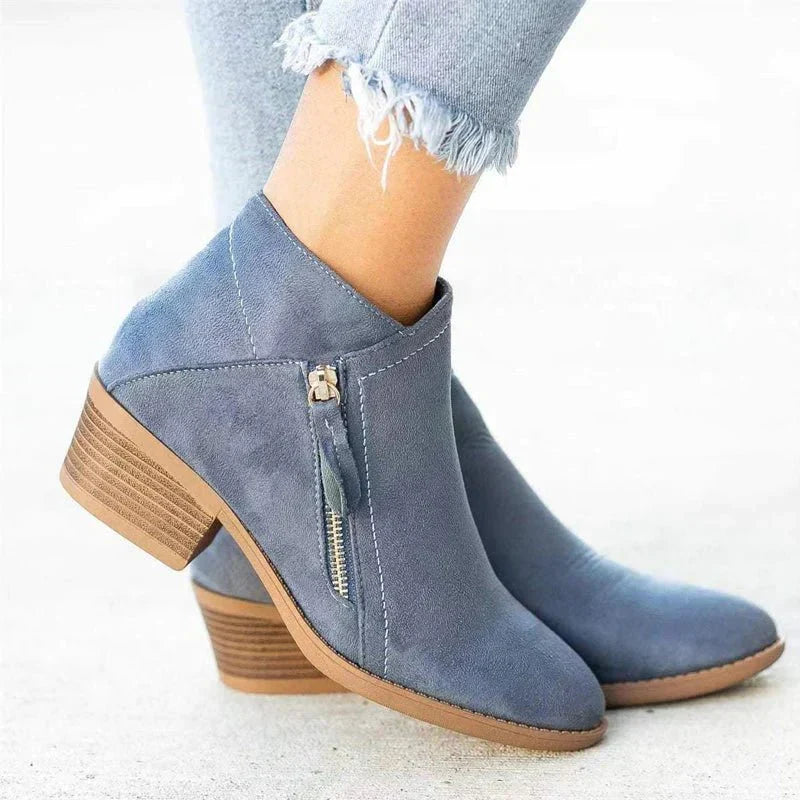 Women's ankle boots with side zip, rounded toe and block heel