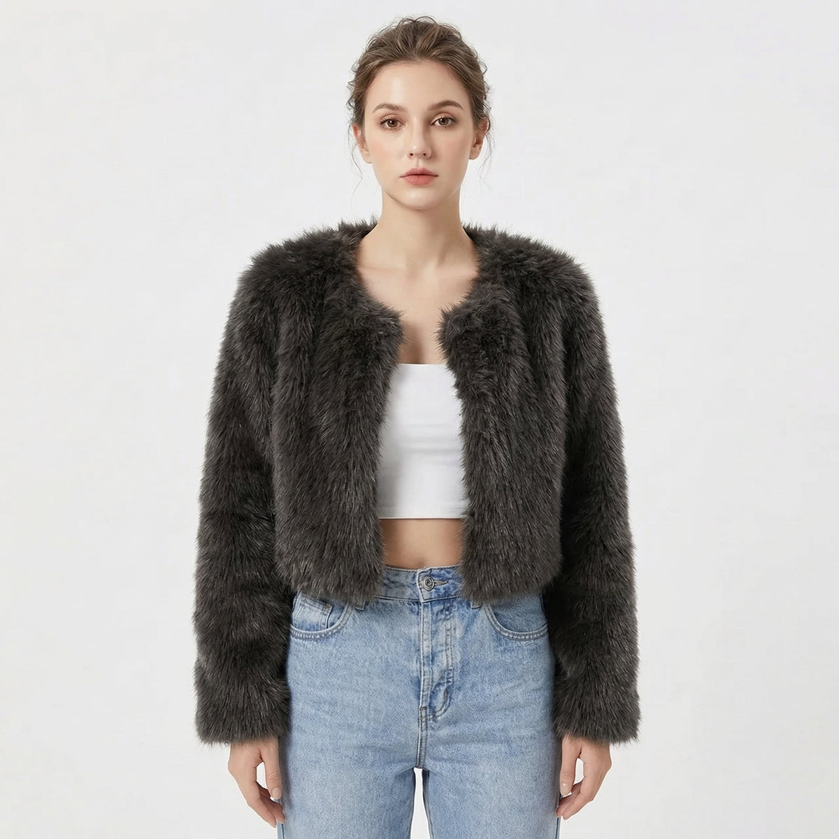Women's cropped faux fur jacket with long sleeves and open front