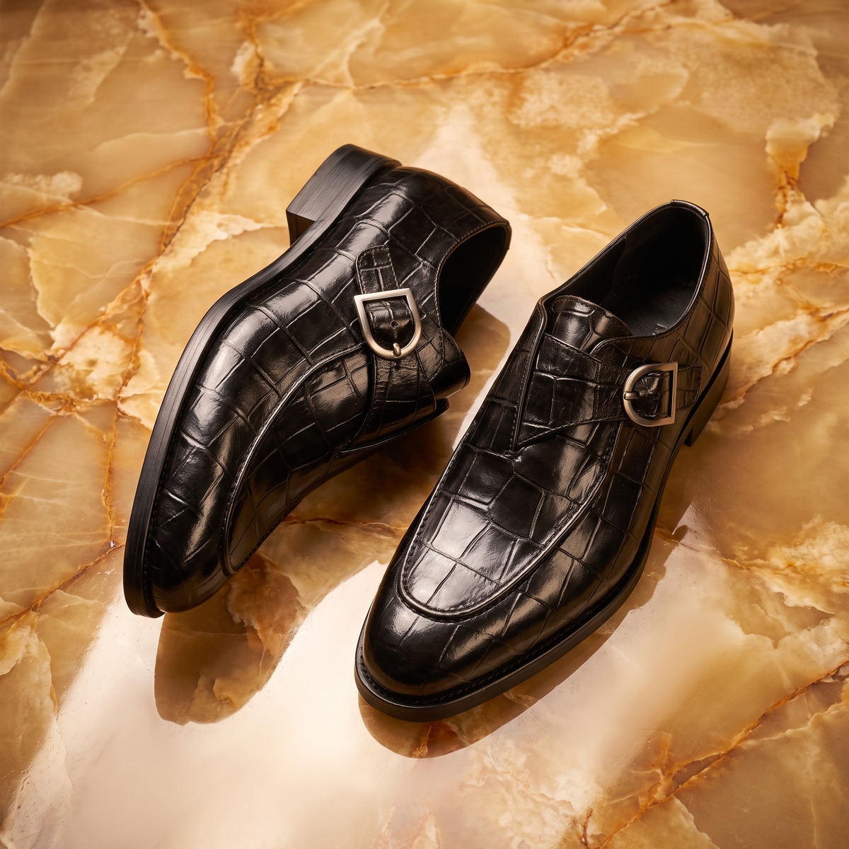 Men's glossy crocodile-texture buckle loafers with low heels