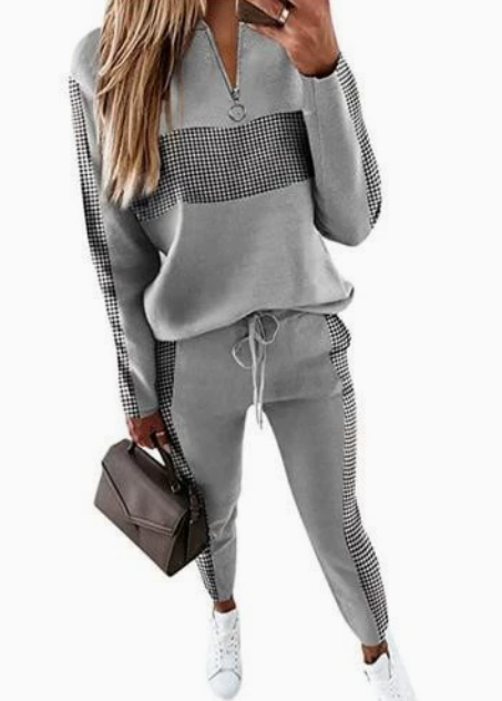 Women's hooded top and patterned jogger set with long sleeves