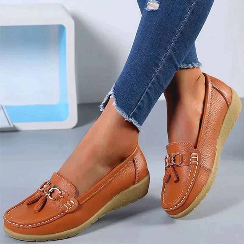 Women’s Decorative Tassel Moccasin Loafers