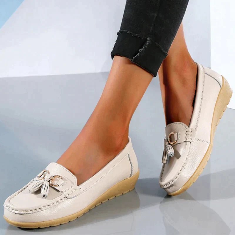 Women’s Decorative Tassel Moccasin Loafers