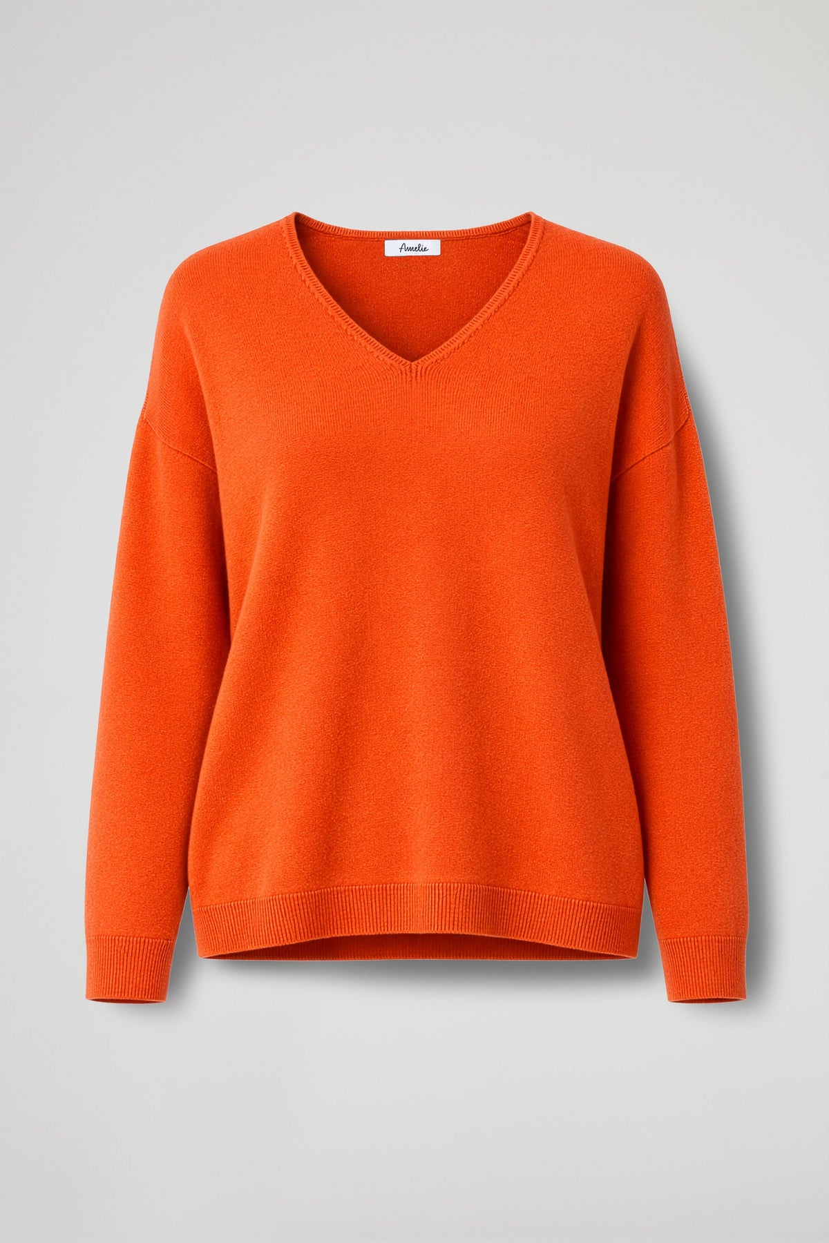 Women's long-sleeved V-neck jumper with ribbed hem and cuffs