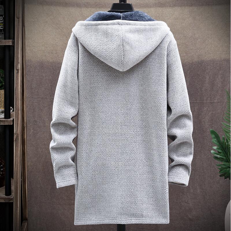 Men's textured hooded zip jacket with long sleeves and lined hood