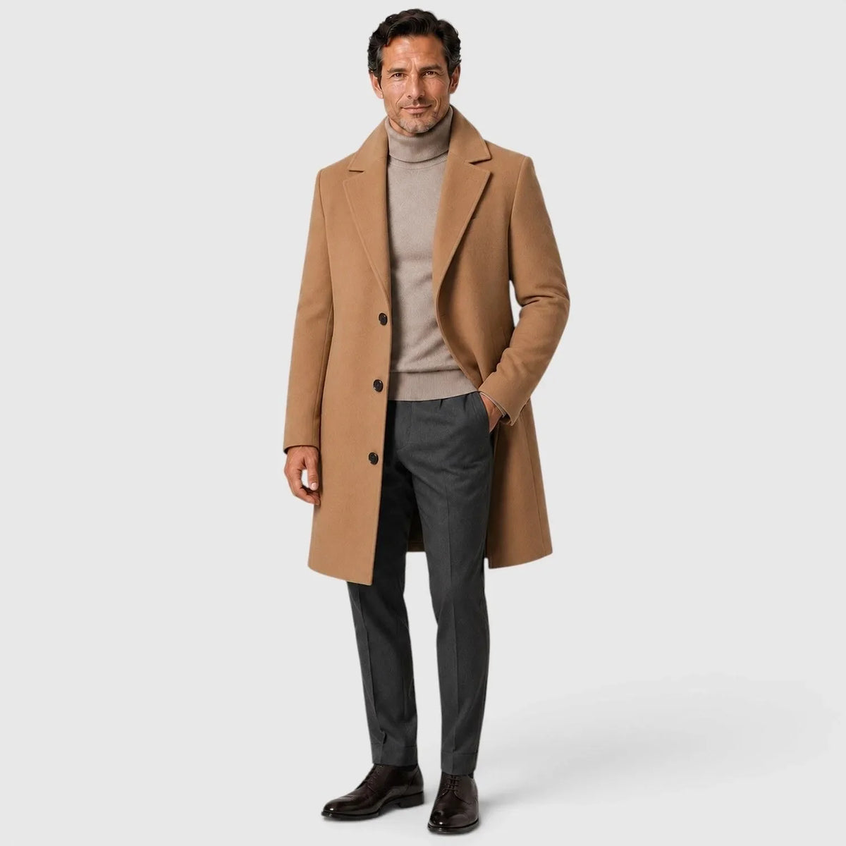 Men's single-breasted long overcoat with notched lapels and button fastening
