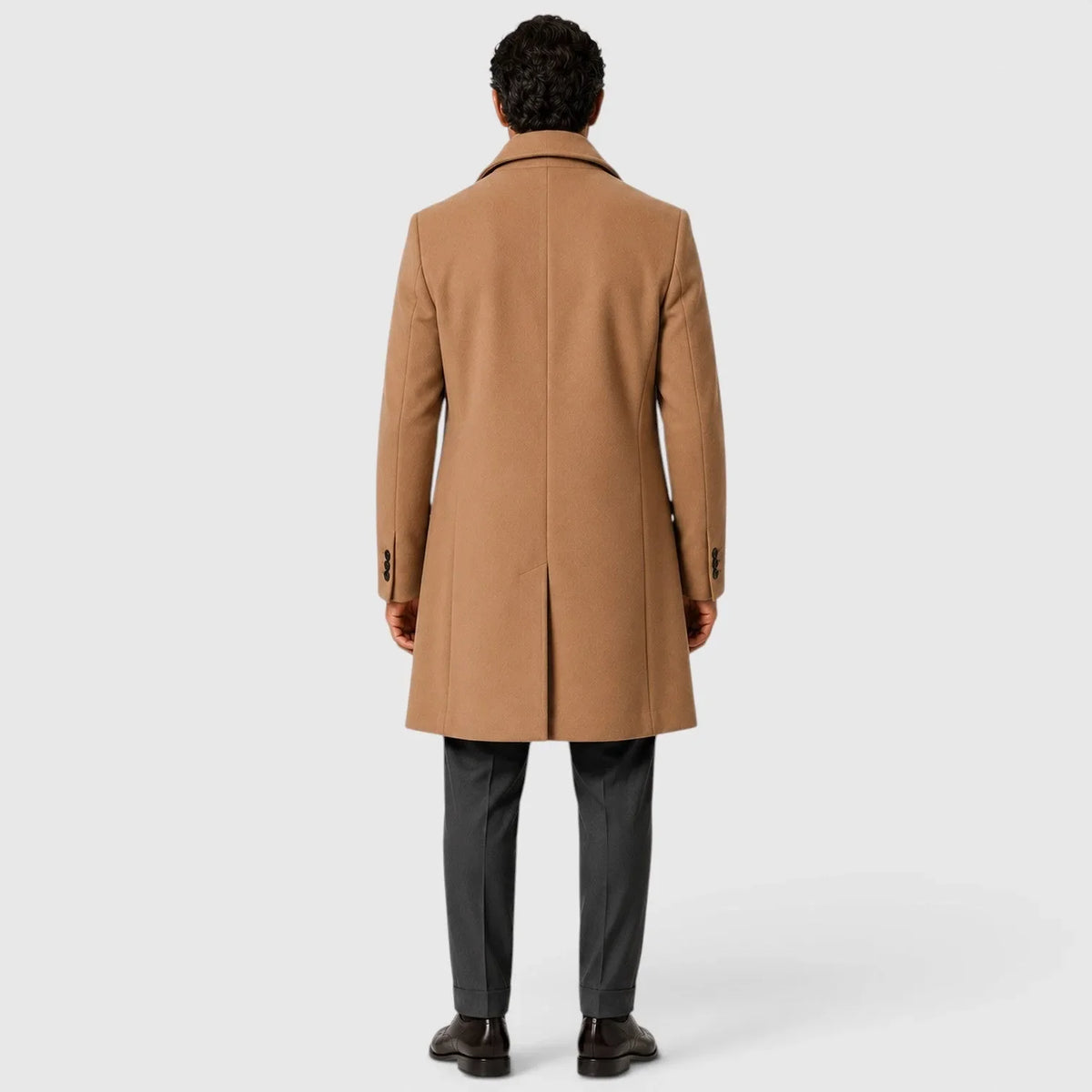 Men's single-breasted long overcoat with notched lapels and button fastening