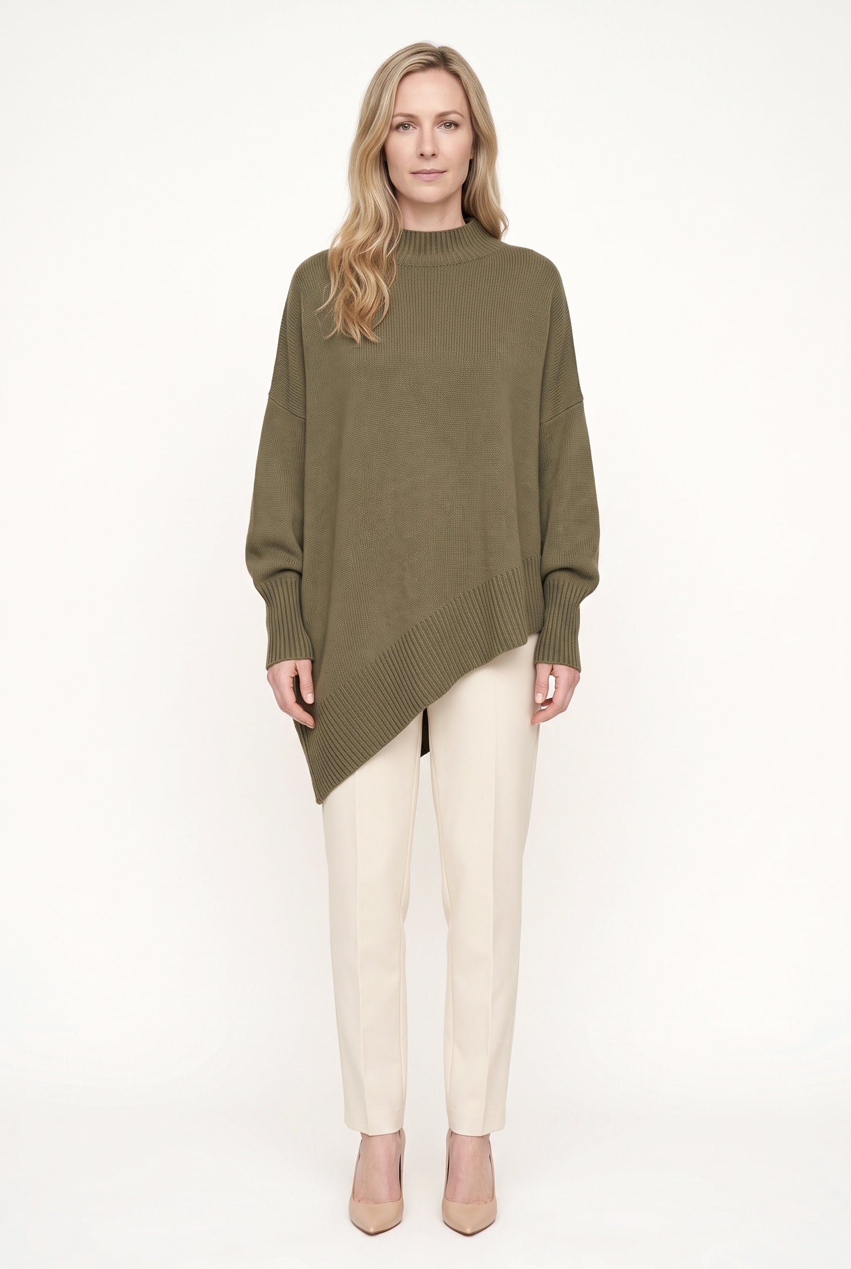 Women's oversized turtleneck sweater with long sleeves and asymmetric hem