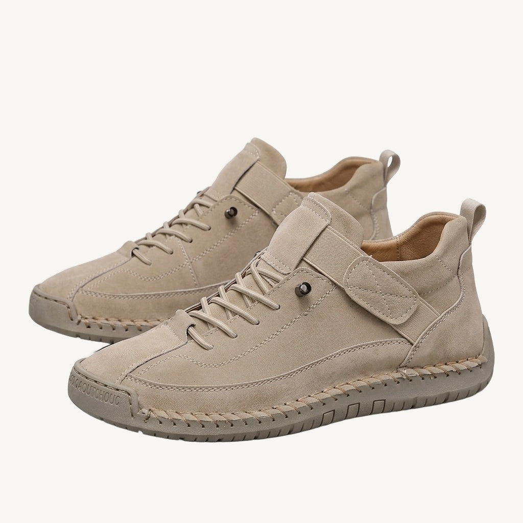 Women's high-top trainers with laces, ankle straps and stitched flat soles