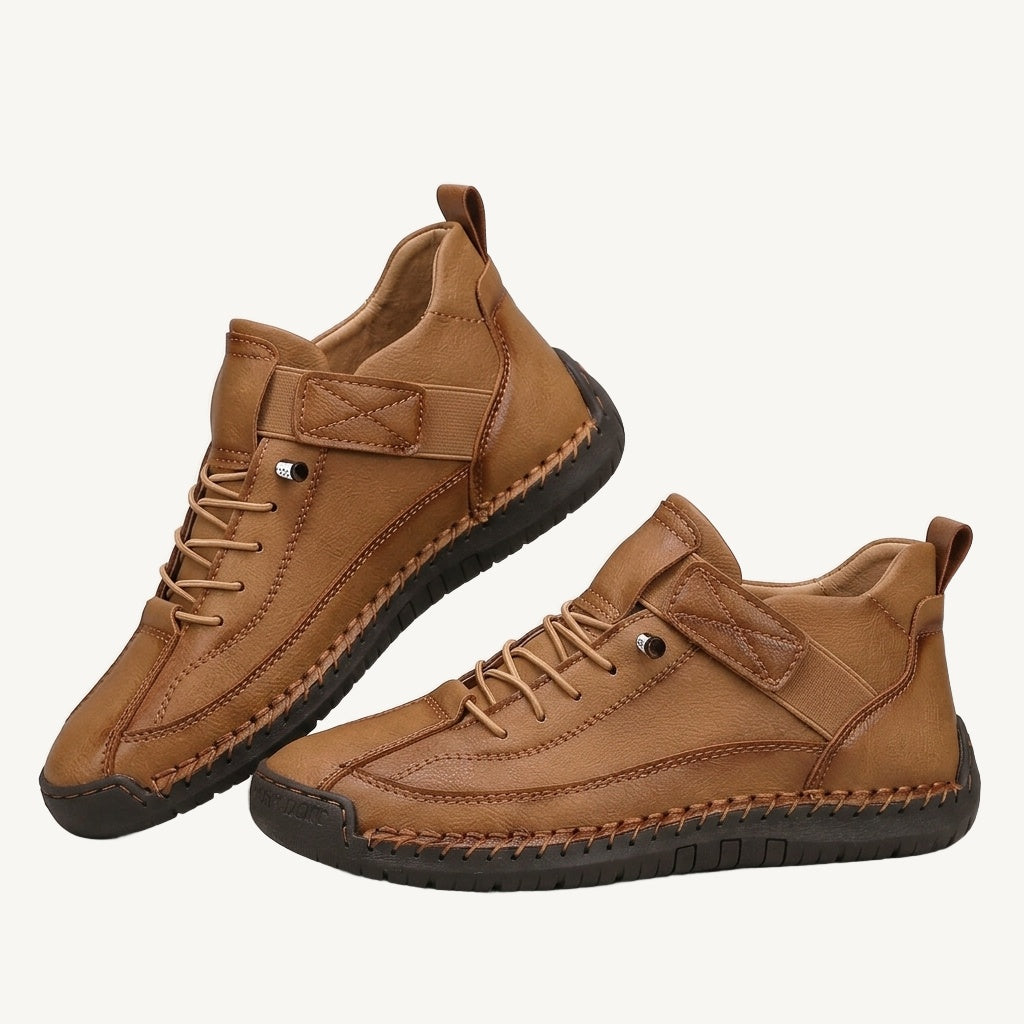 Women's high-top trainers with laces, ankle straps and stitched flat soles