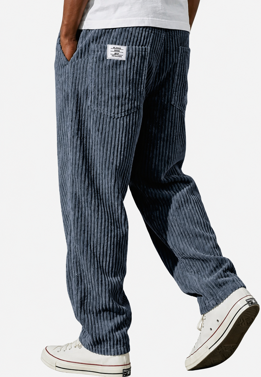 Men's relaxed ribbed trousers with elasticated waist and large pockets