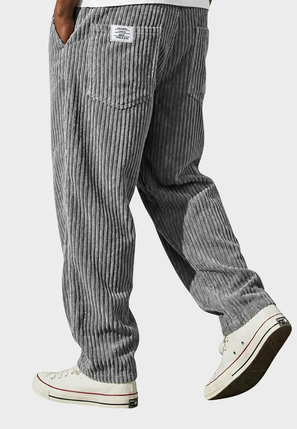 Men's relaxed ribbed trousers with elasticated waist and large pockets