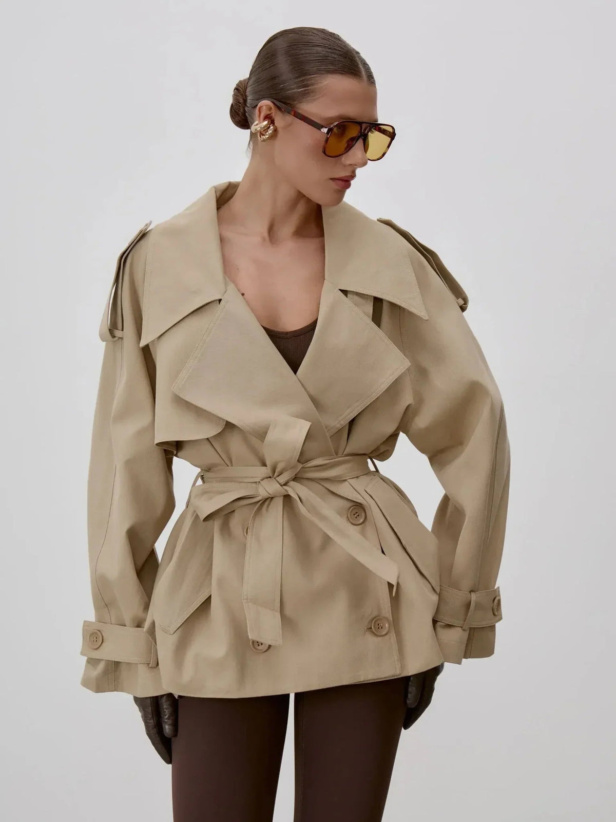 Women's belted short trench coat with stand collar and long sleeves