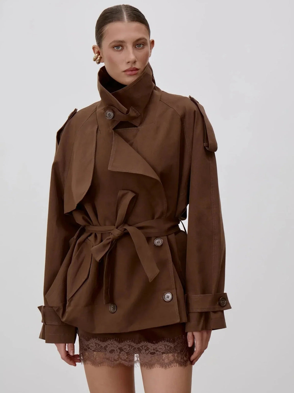 Women's belted short trench coat with stand collar and long sleeves