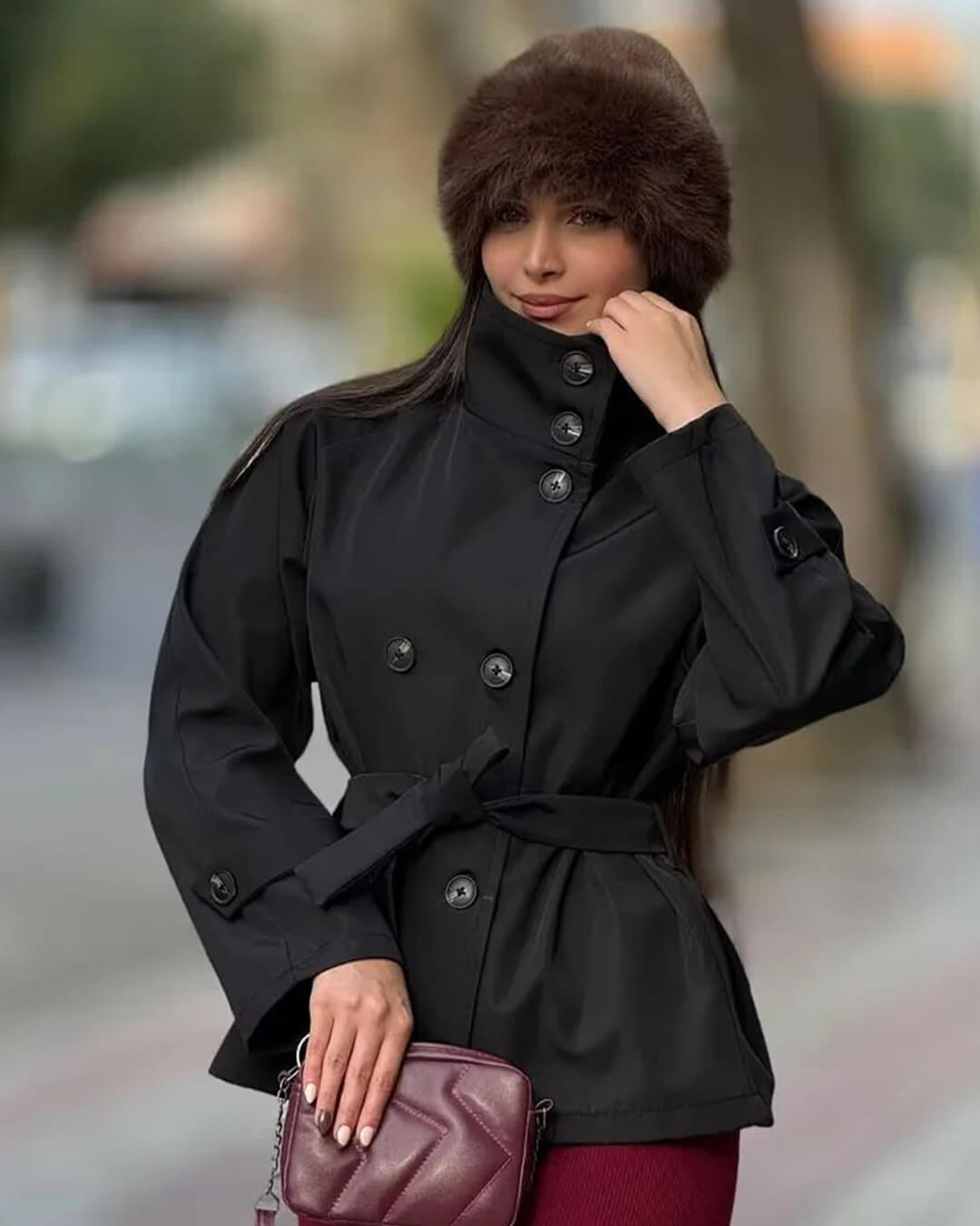 Women's cropped trench coat with stand collar, buttons and tie belt