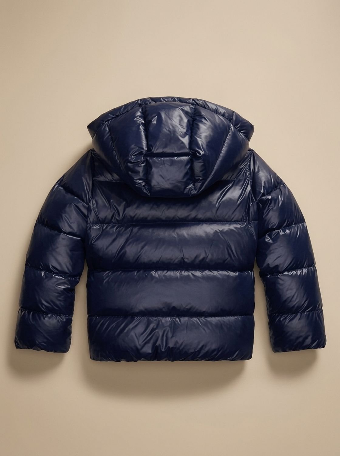 Women's hooded quilted puffer jacket with long sleeves and zip front