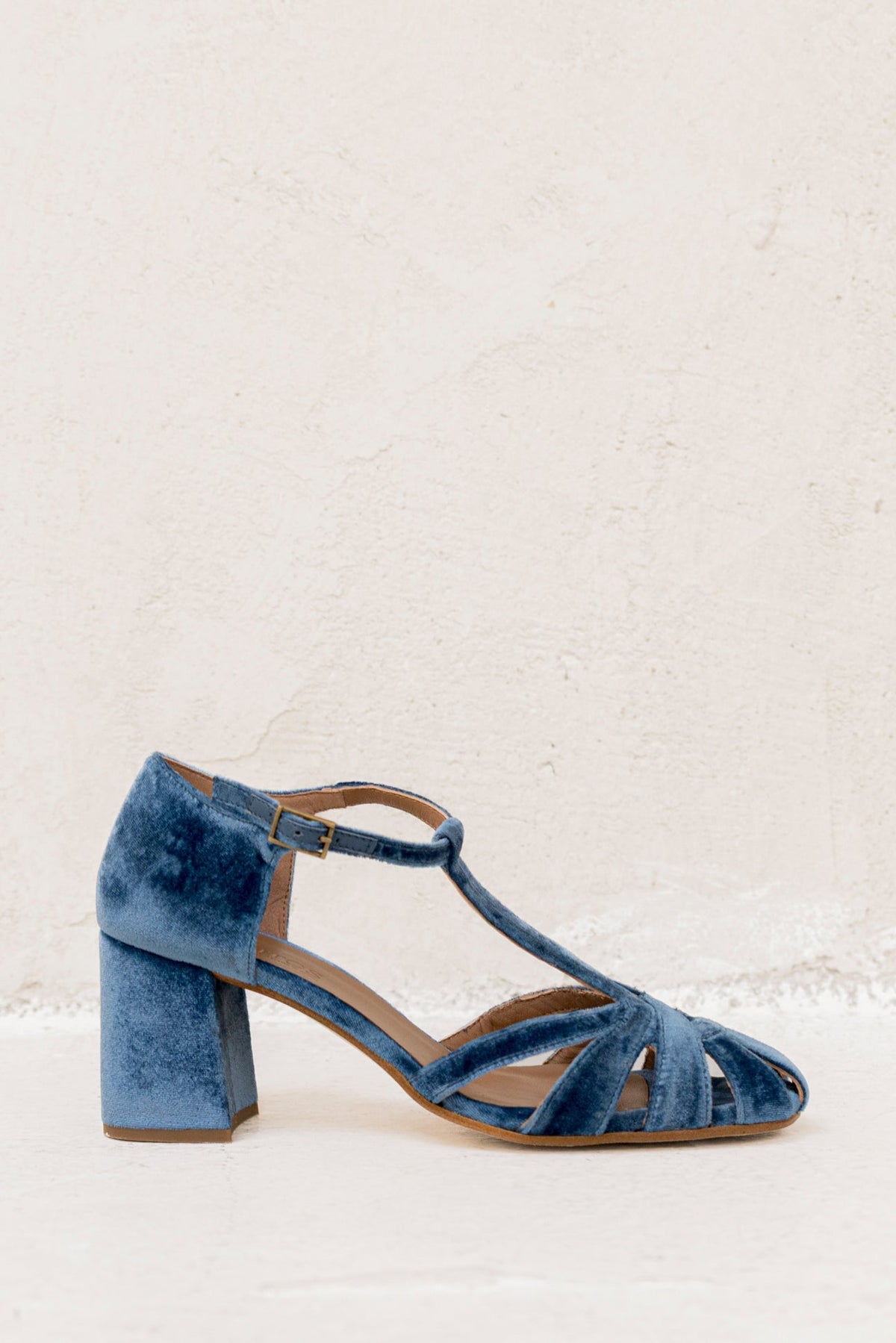 Women's blue T-strap sandals with open toe and block heel